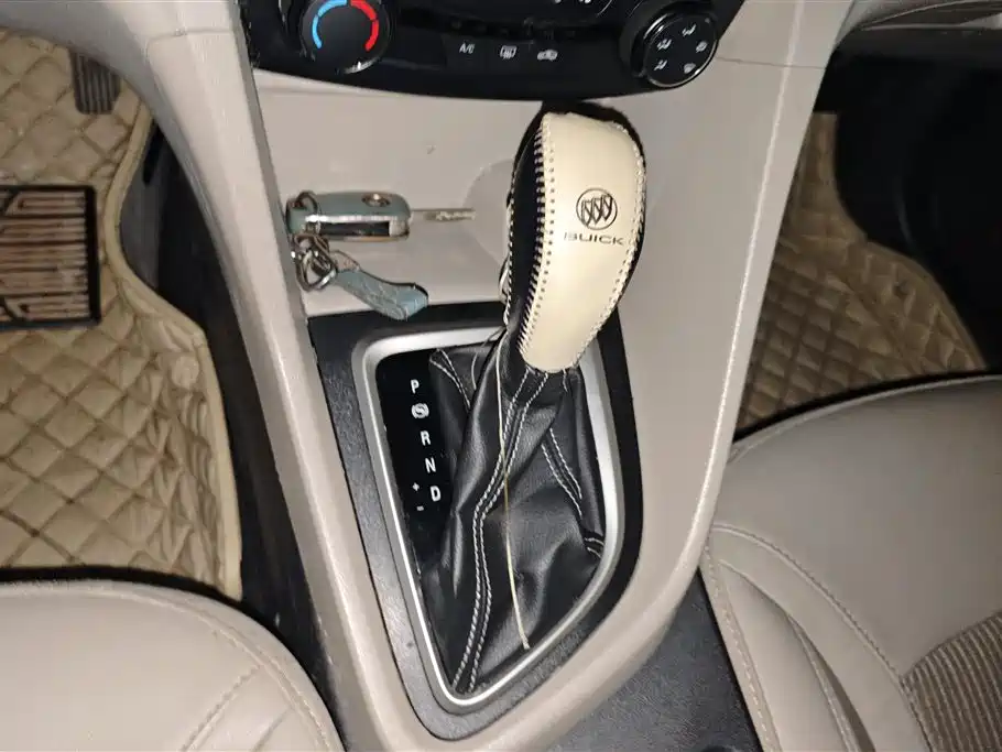 Buick Excelle 2016 15N Automatic Elite фото 16