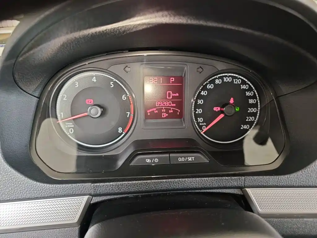 صورة 12 - Volkswagen Jetta