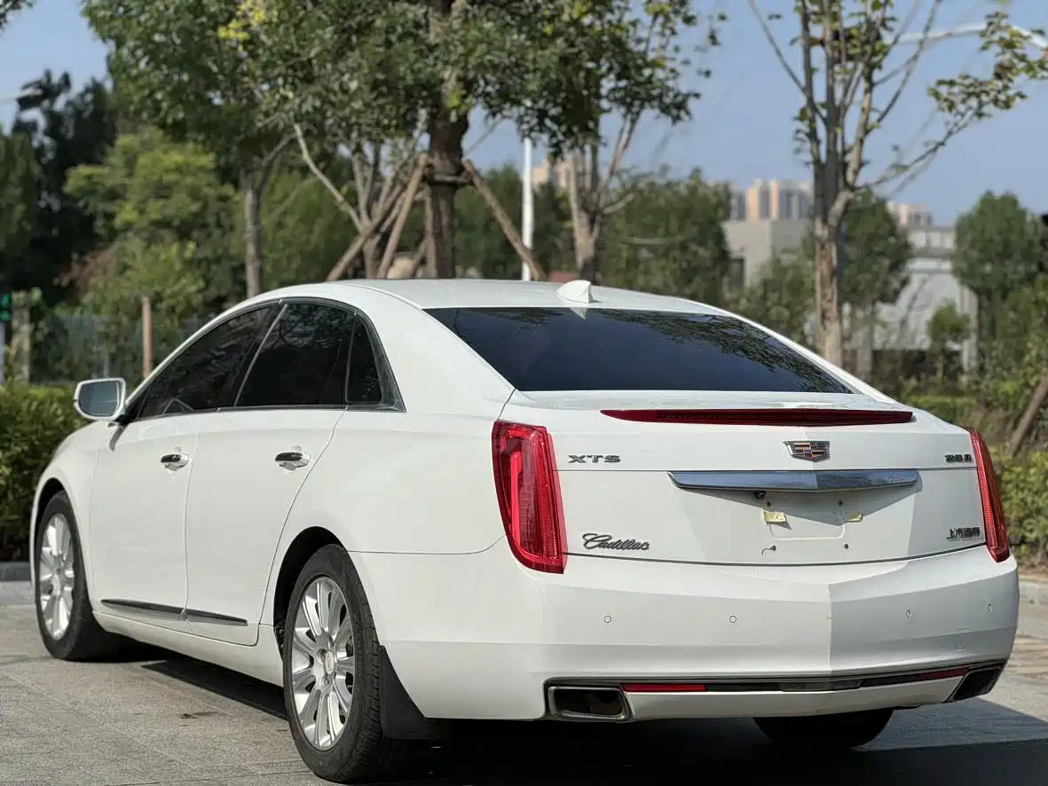 Cadillac XTS 2017 28T Technology фото 4