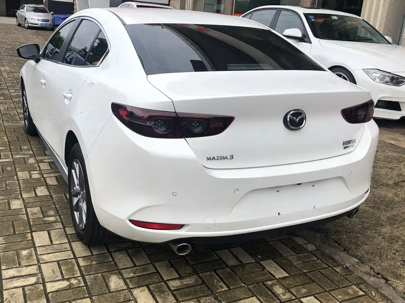 Photo 4 - Mazda Mazda 3