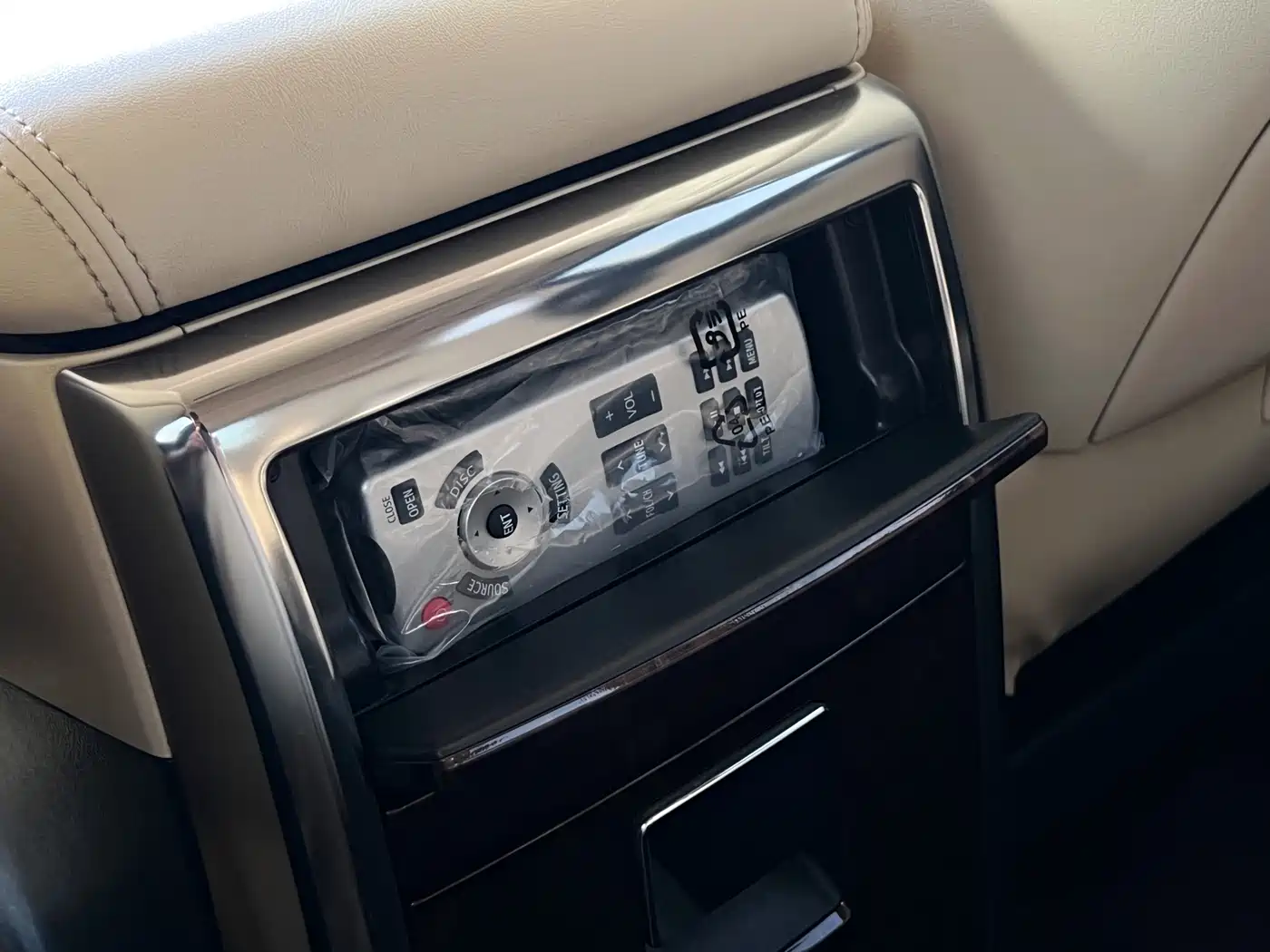 Toyota Alphard 2018 Facelift 3.5L Luxury Edition фото 13