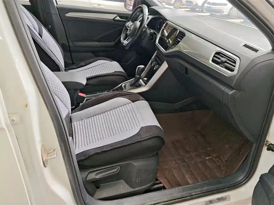 Volkswagen T-ROC 2020 280TSI DSG 2WD R-Line фото 8