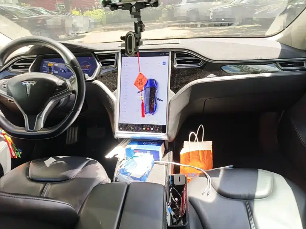 Tesla Model S 2015 2015 Model S 70D