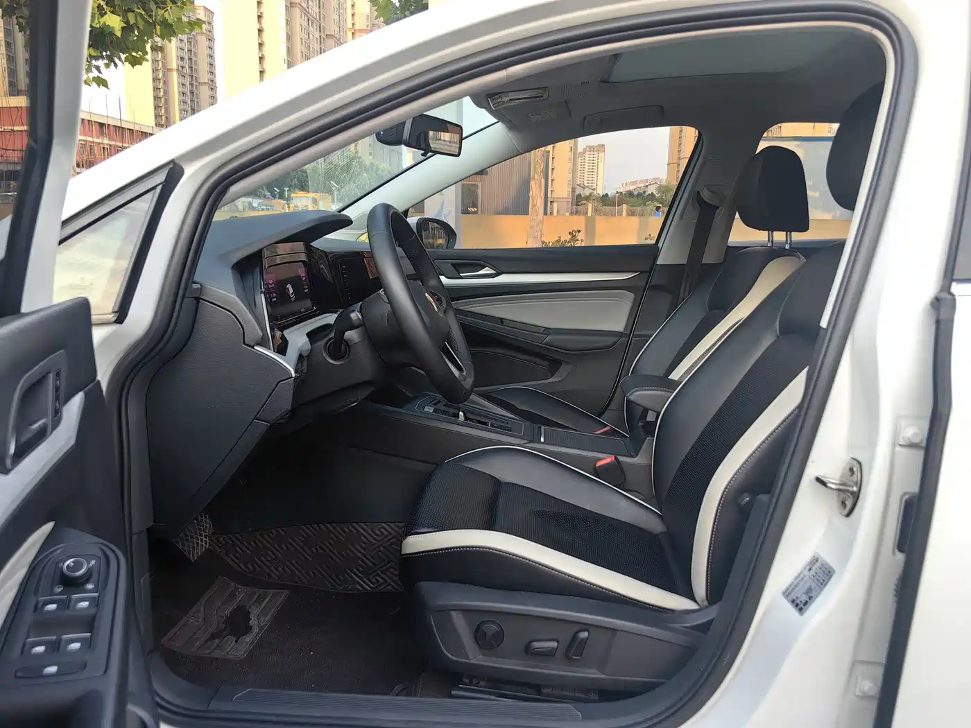 Volkswagen Golf 2021 280TSI DSG Pro фото 4