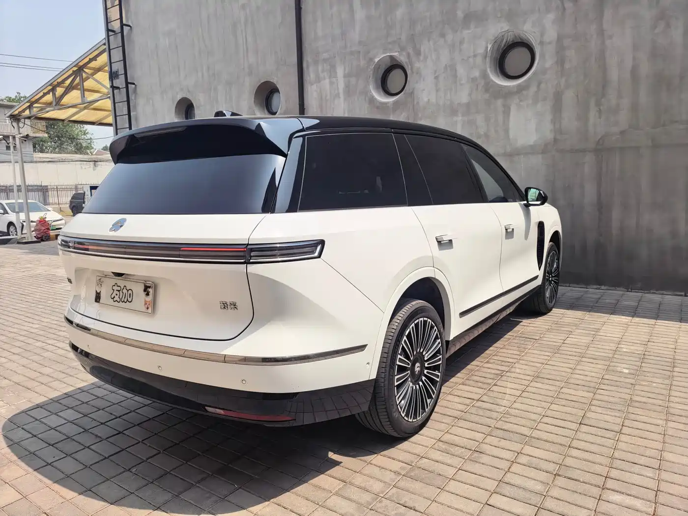 NIO ES8 2025 Base Model 7-Seater фото 8