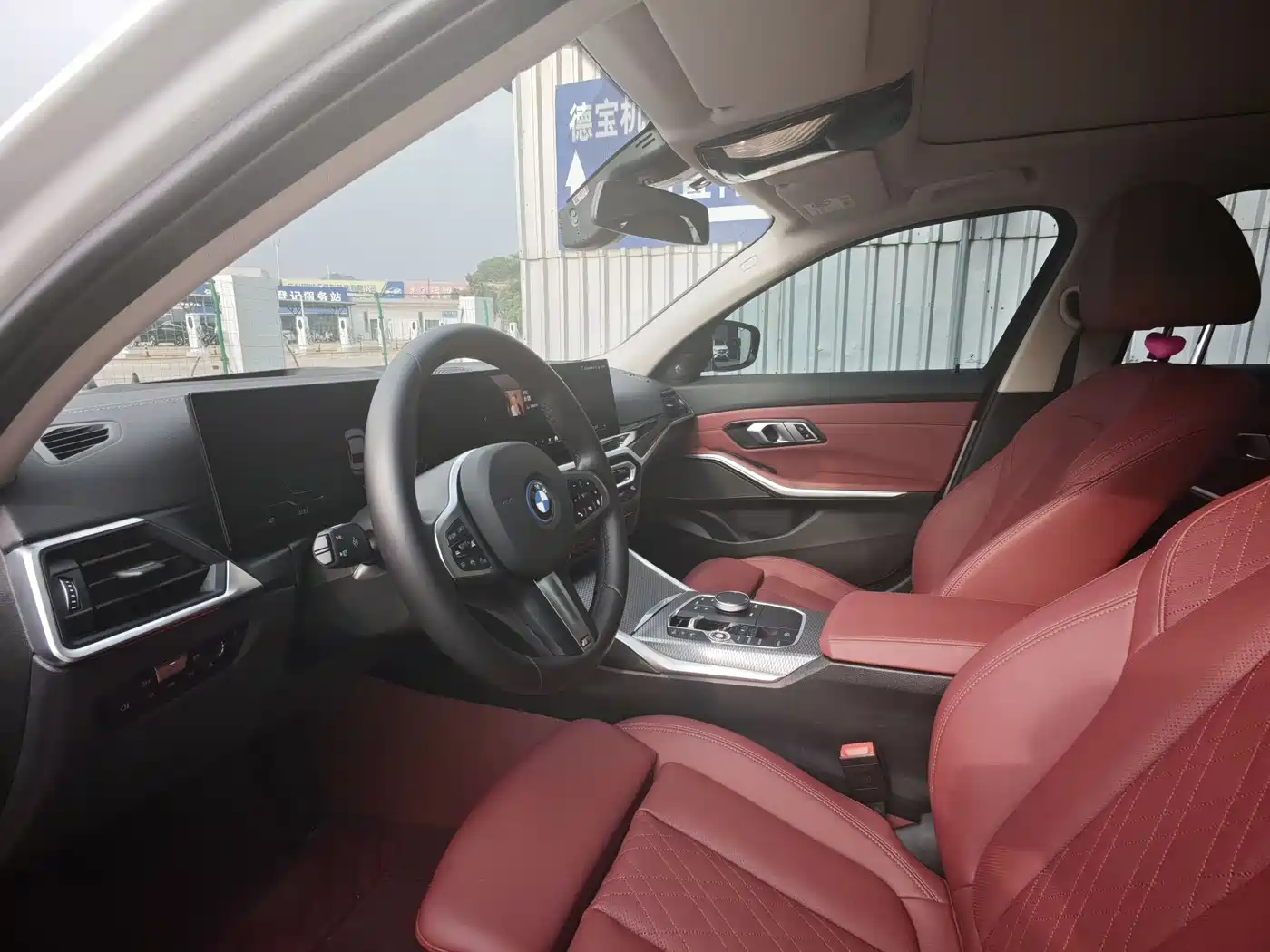 BMW i3 2024 eDrive 40 L Night Sport Package фото 13