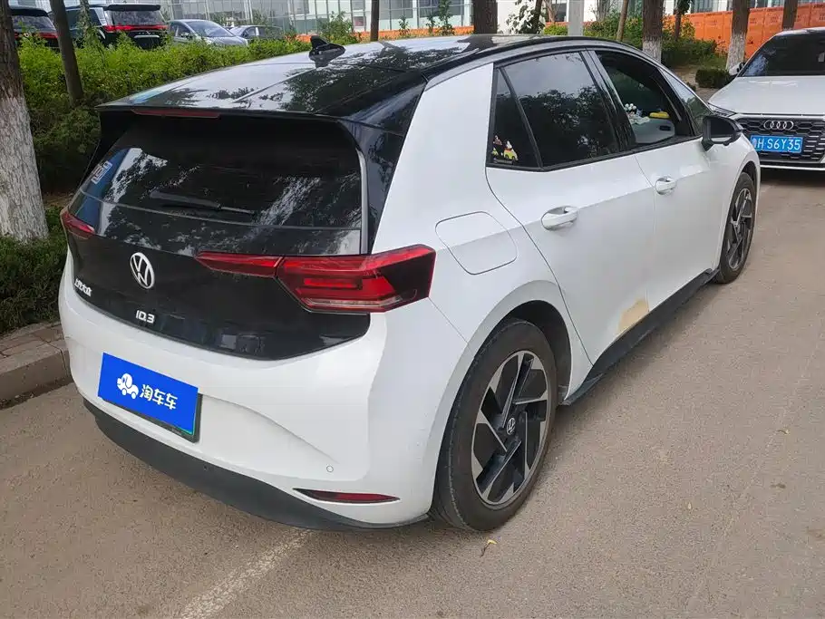 Volkswagen ID.3 2024 Pure Smart Edition фото 3