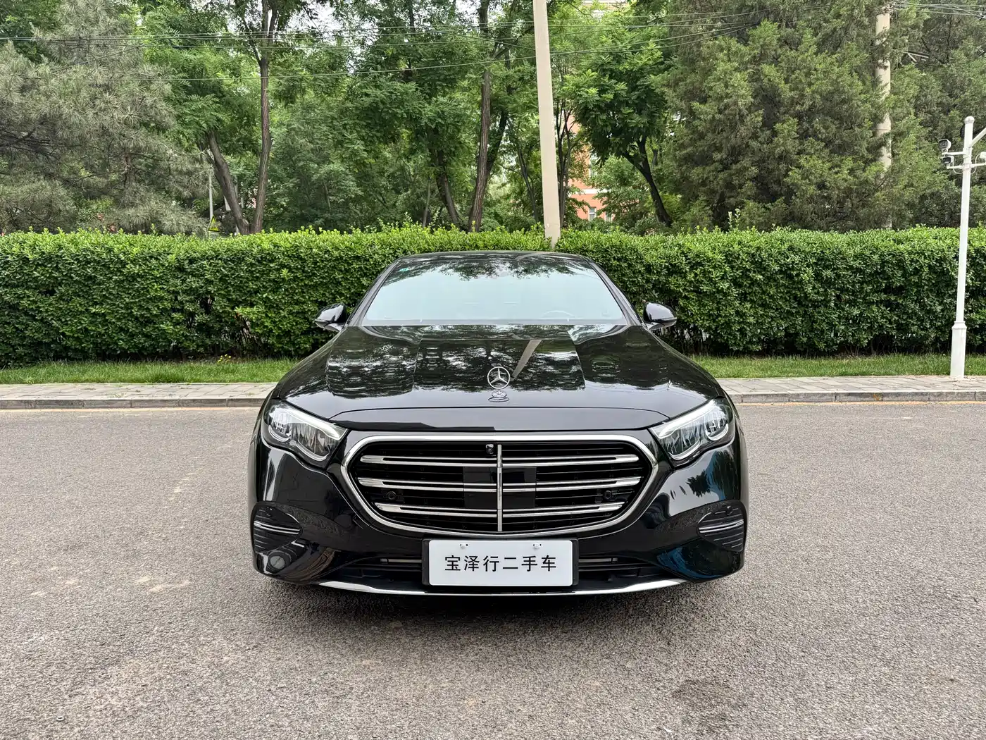 Mercedes-Benz E-Class New Energy 2024 E 350 e L Plug-in Hybrid Sedan фото 2