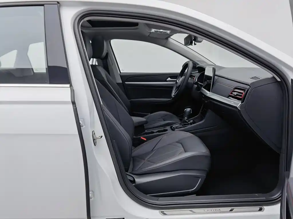 Фото 23 - Volkswagen Lavida