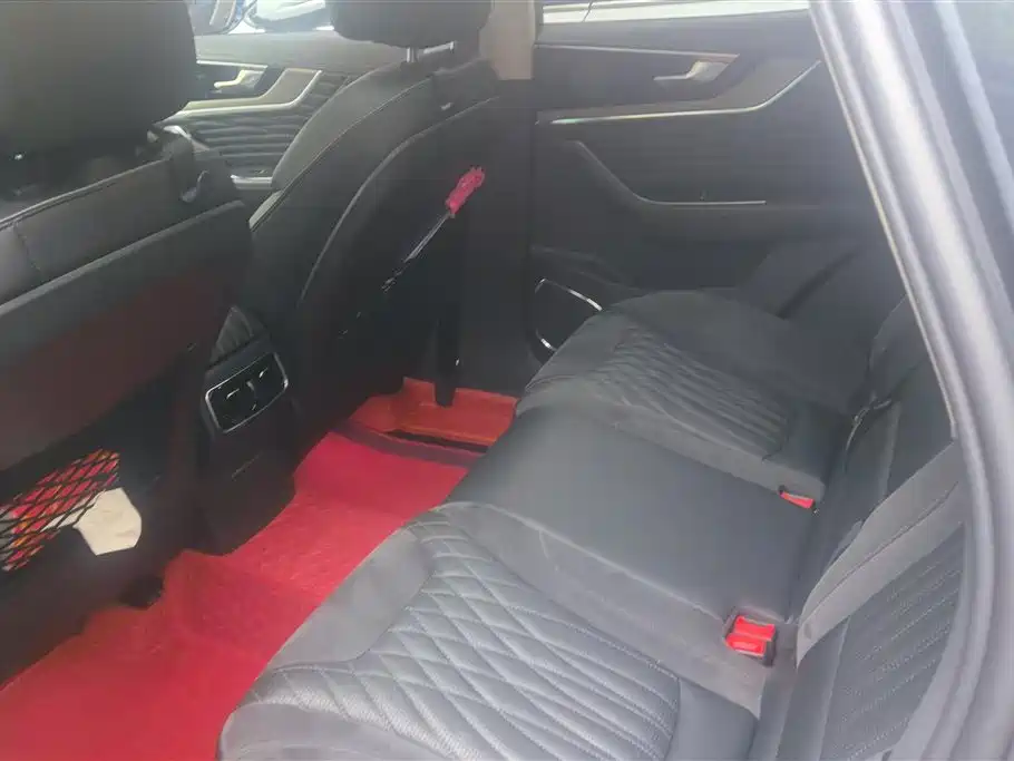 Hongqi HS5 2022 Facelift 2.0T Smart Flag Enjoyment AWD Edition фото 11