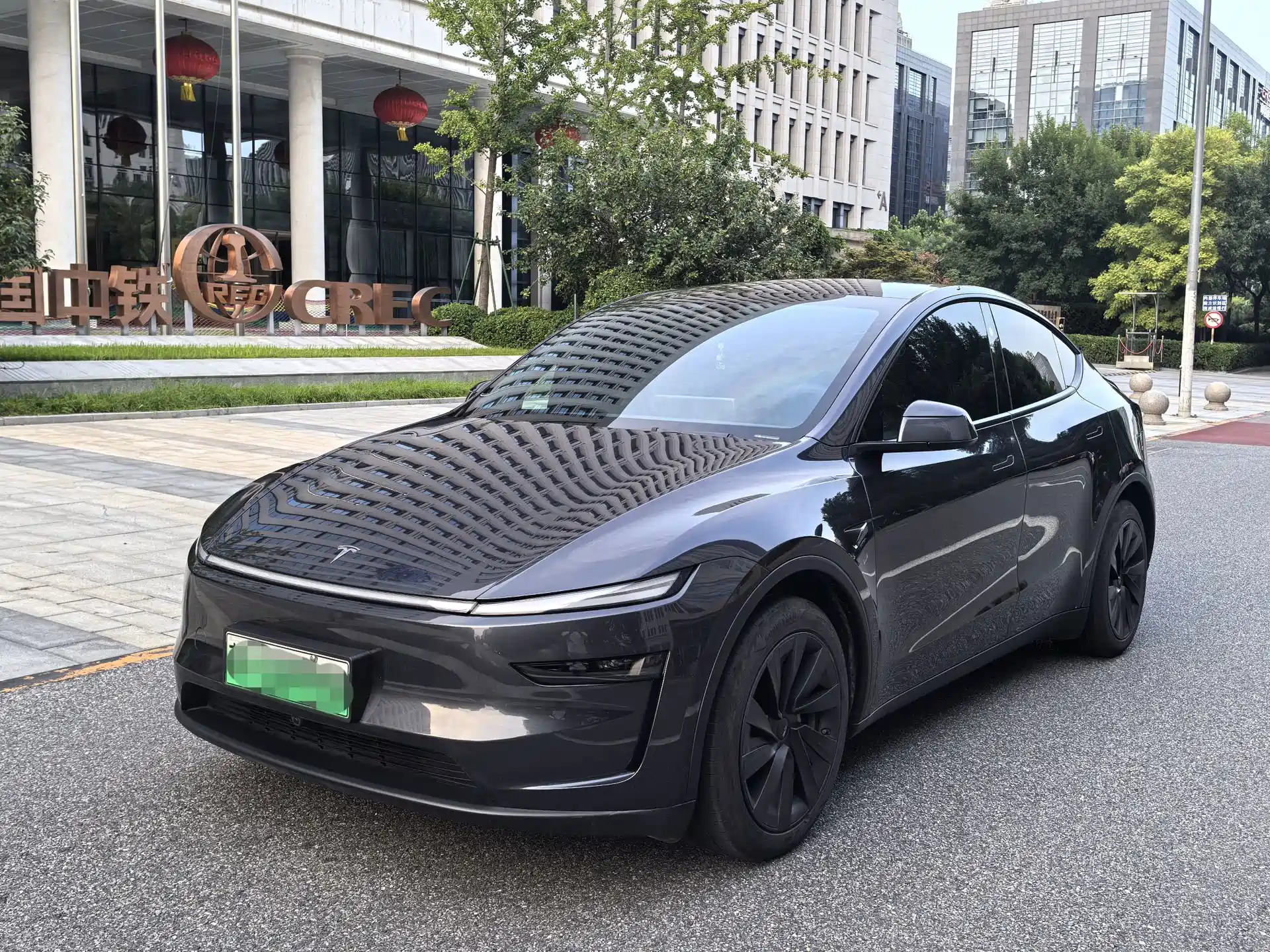 Фото 1 - Tesla Model Y
