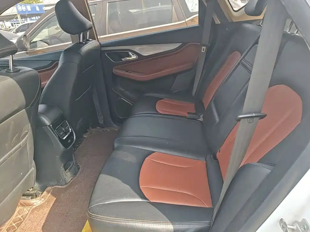 Baojun 560 2017 2016 1.8L Manual Elite