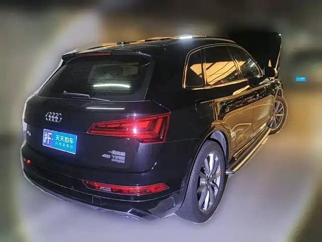 Audi Q5L 2022 45T Premium Dynamic — фото 2