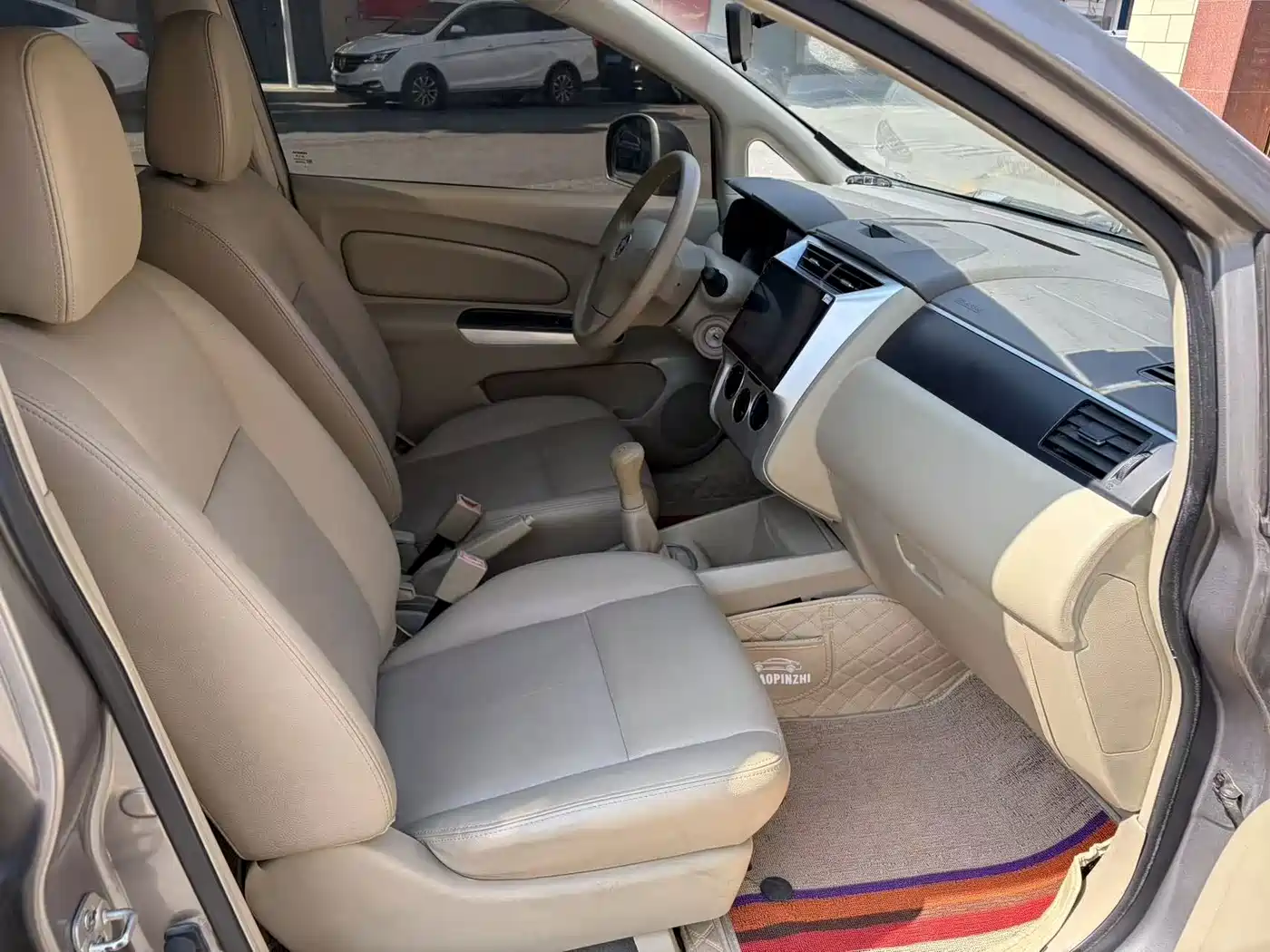 Venucia D50 2015 2015 1.6L Manual Luxury