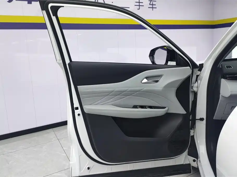 Changan UNI-Z New Energy 2025 2025 Smart New Blue Whale 125km Warship Edition