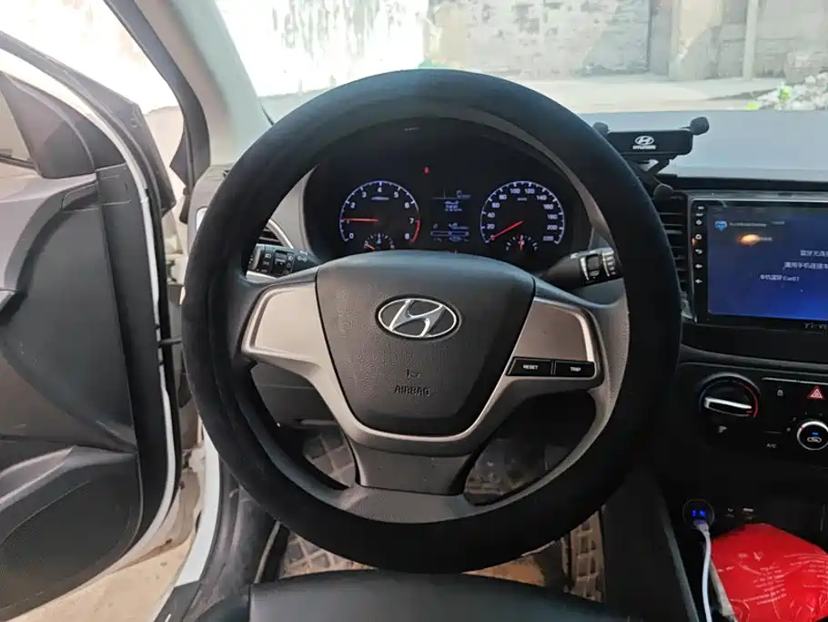 Hyundai Verna 2019 2016 1.4L Manual Cool Edition GLS