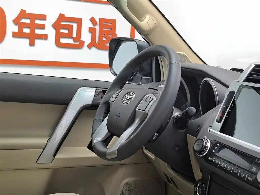 Toyota Prado 2015 2.7L Automatic Standard фото 22