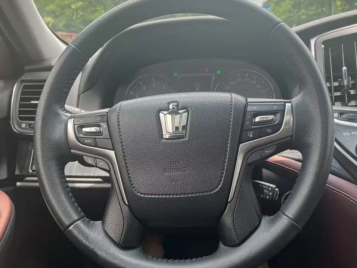 Toyota Crown 2017 2.0T Sport Edition фото 12