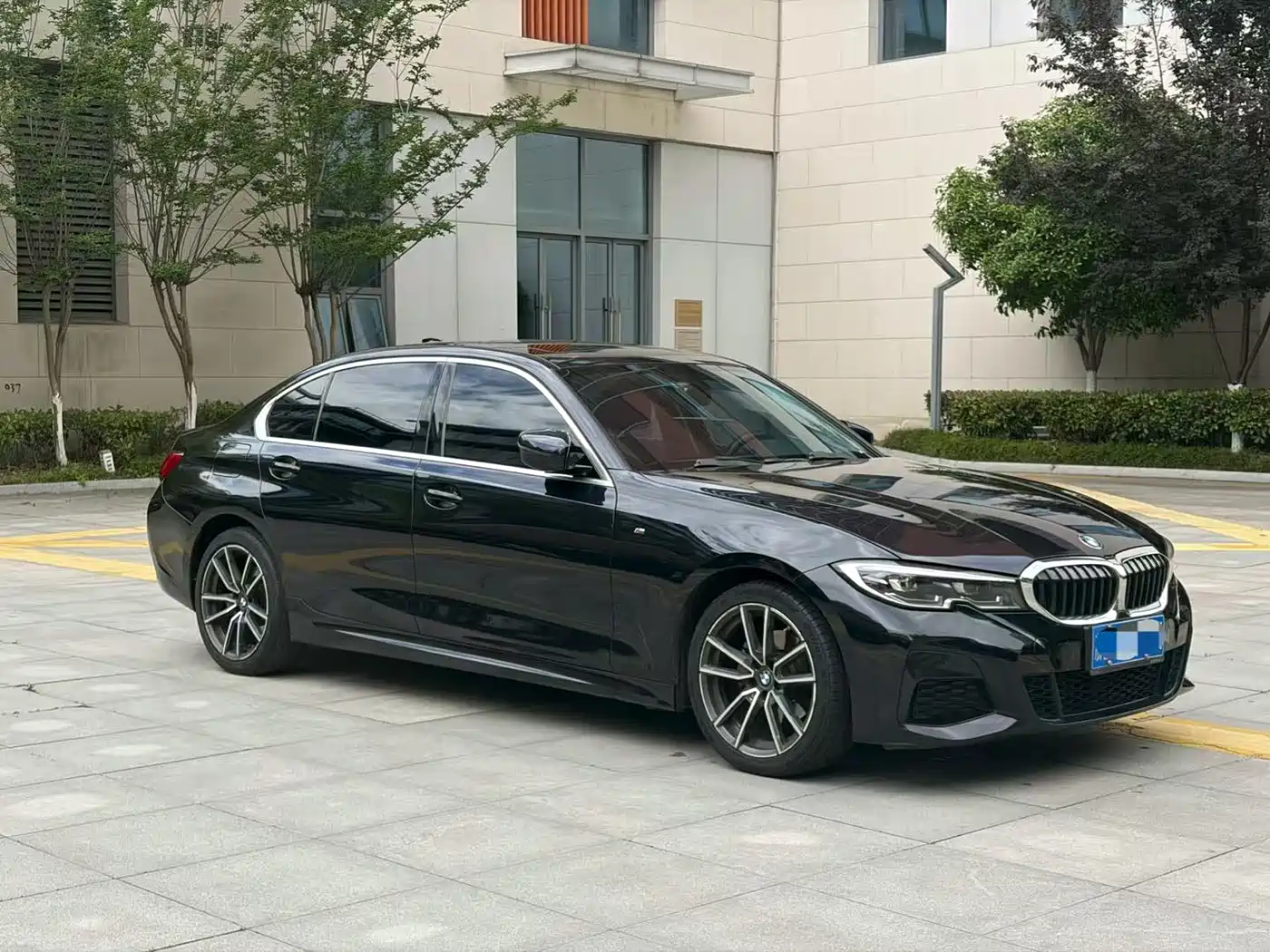 BMW 3 Series 2022 320Li M Sport Package фото 3