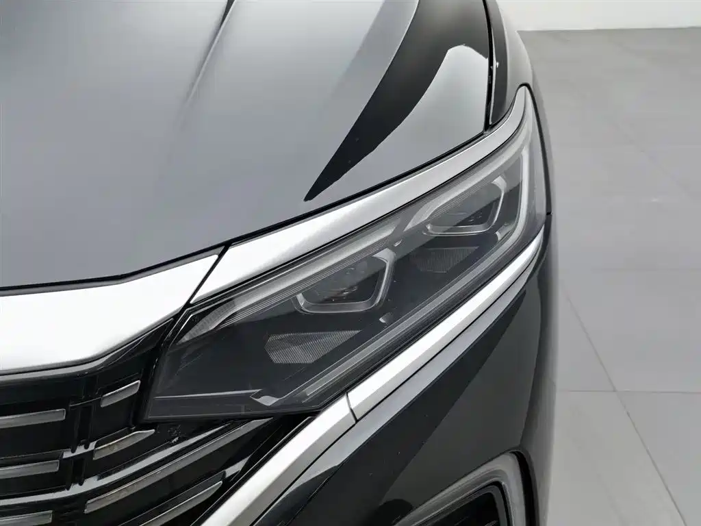 Volkswagen Passat New Energy 2023 430PHEV Hybrid Luxury фото 7