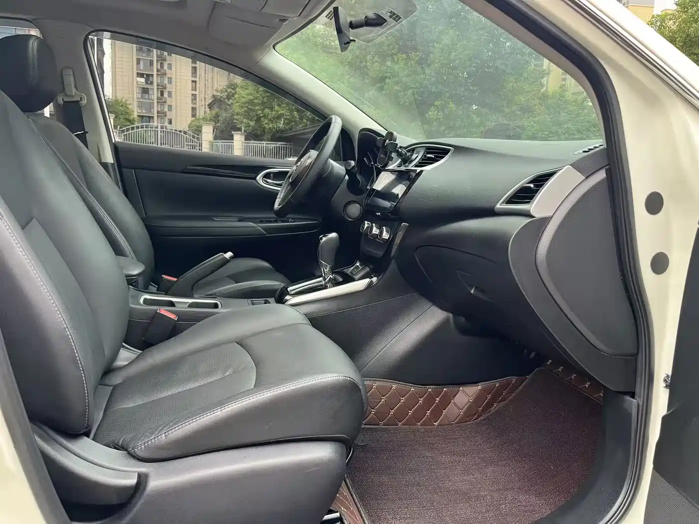 Фото 15 - Nissan Sylphy