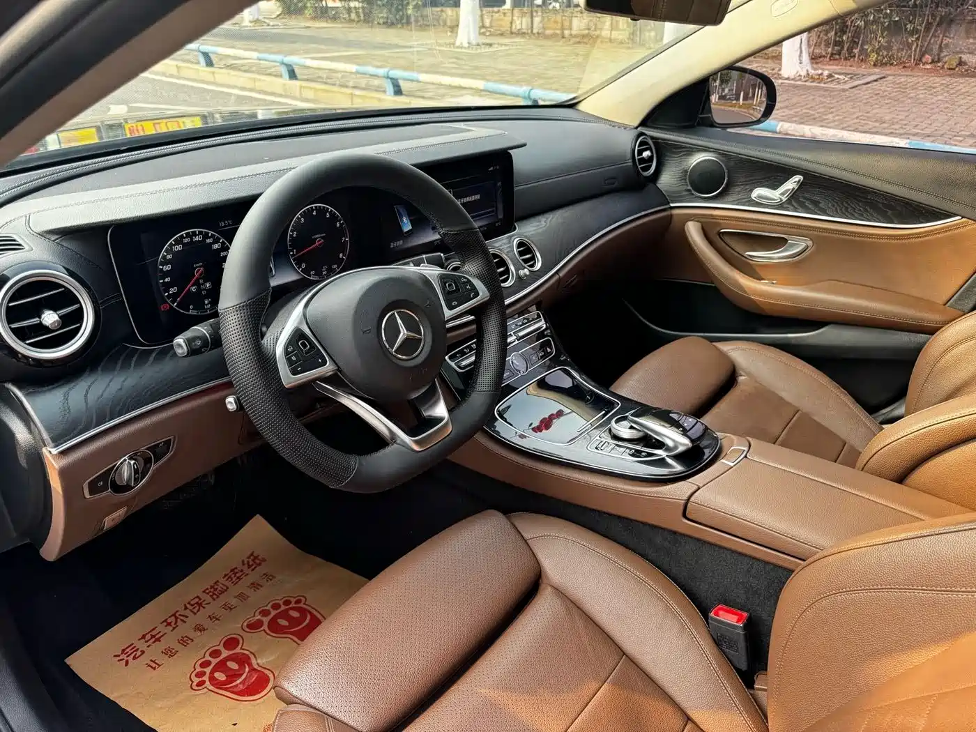 Mercedes-Benz E-Class 2016 E 200 L Sport Type фото 11