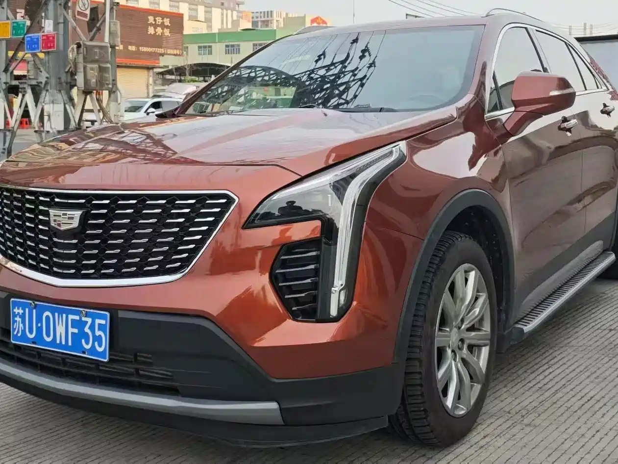 Фото 1 - Cadillac XT4