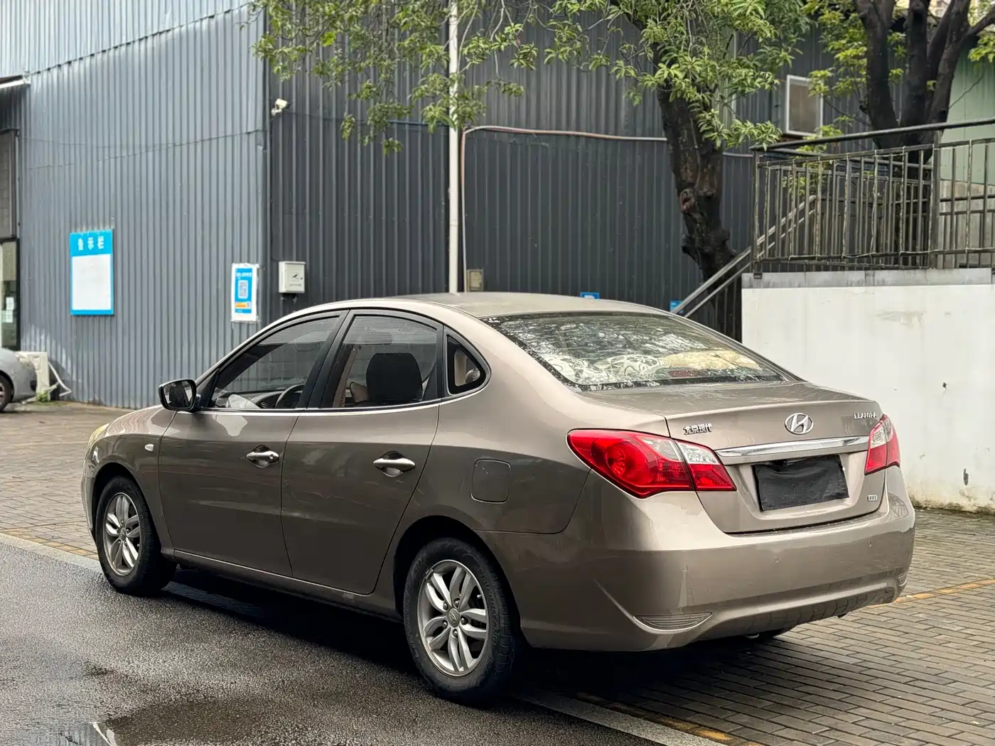 Hyundai Elantra 2011 1.6L Automatic Comfort фото 12