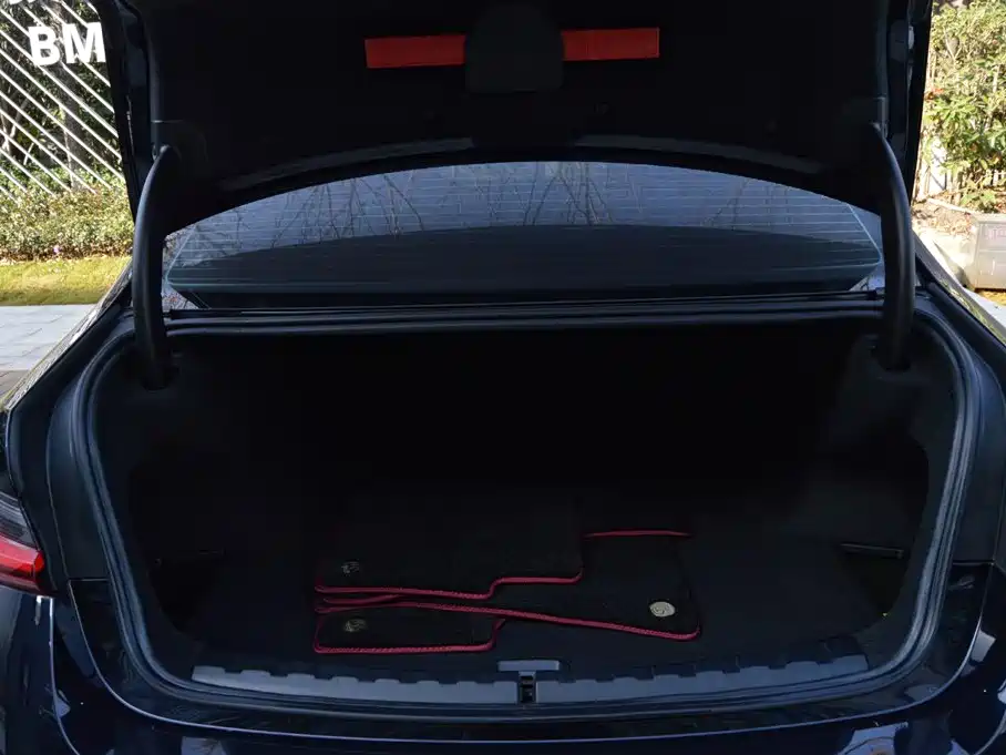 BMW i3 2025 2025 eDrive 35 L