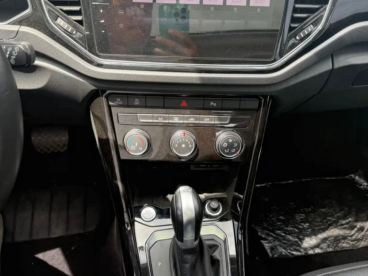 Volkswagen T-Roc, миниатюра 9