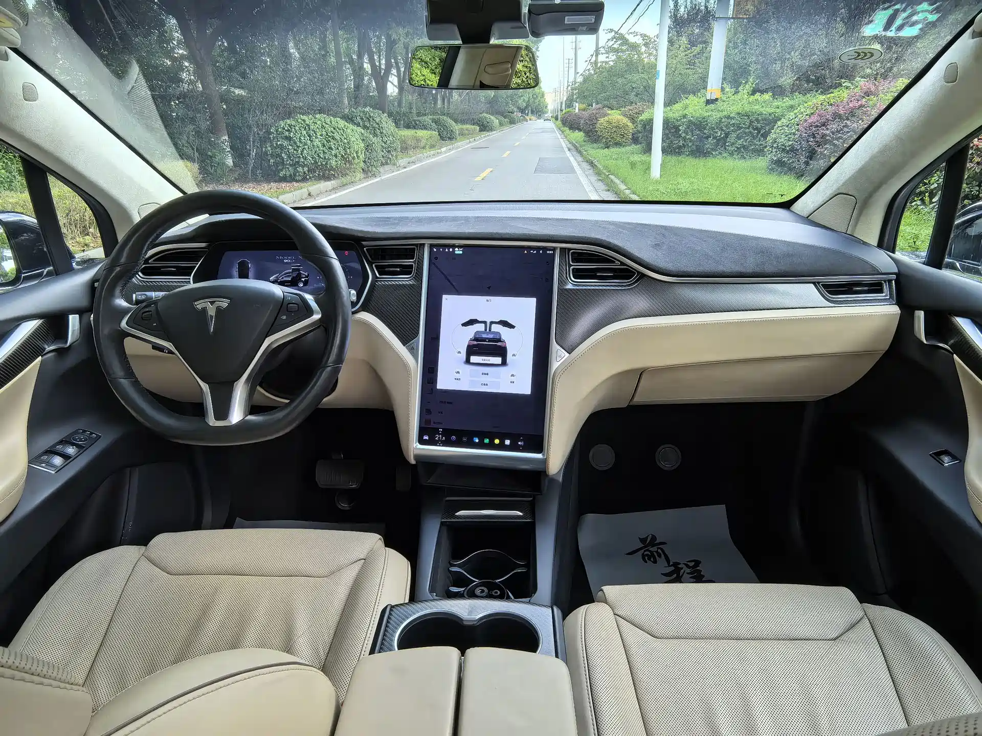 Фото 11 - Tesla Model X
