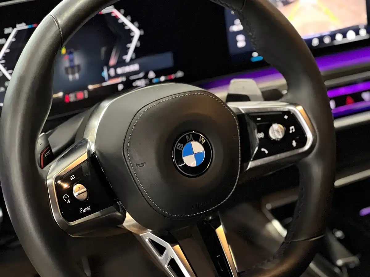 BMW 7 Series 2023 Model 735Li M Sport Package фото 4