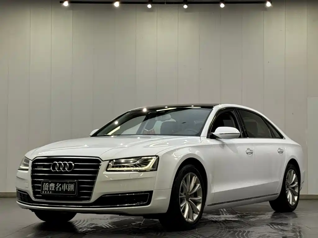 Audi A8, 2015 год