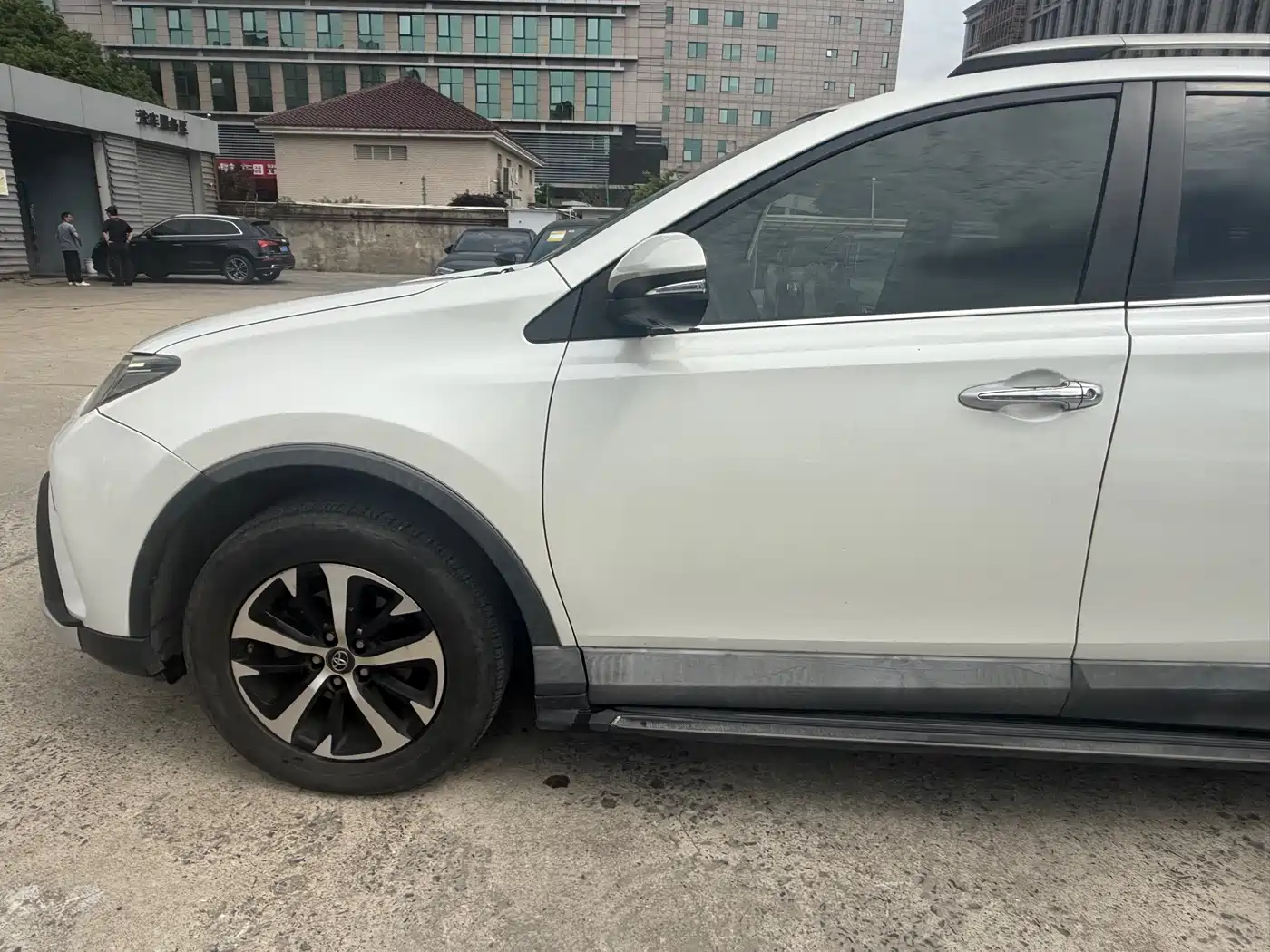 Toyota RAV4 Rongfang 2016 2.0L CVT 2WD Smart (China V) фото 12
