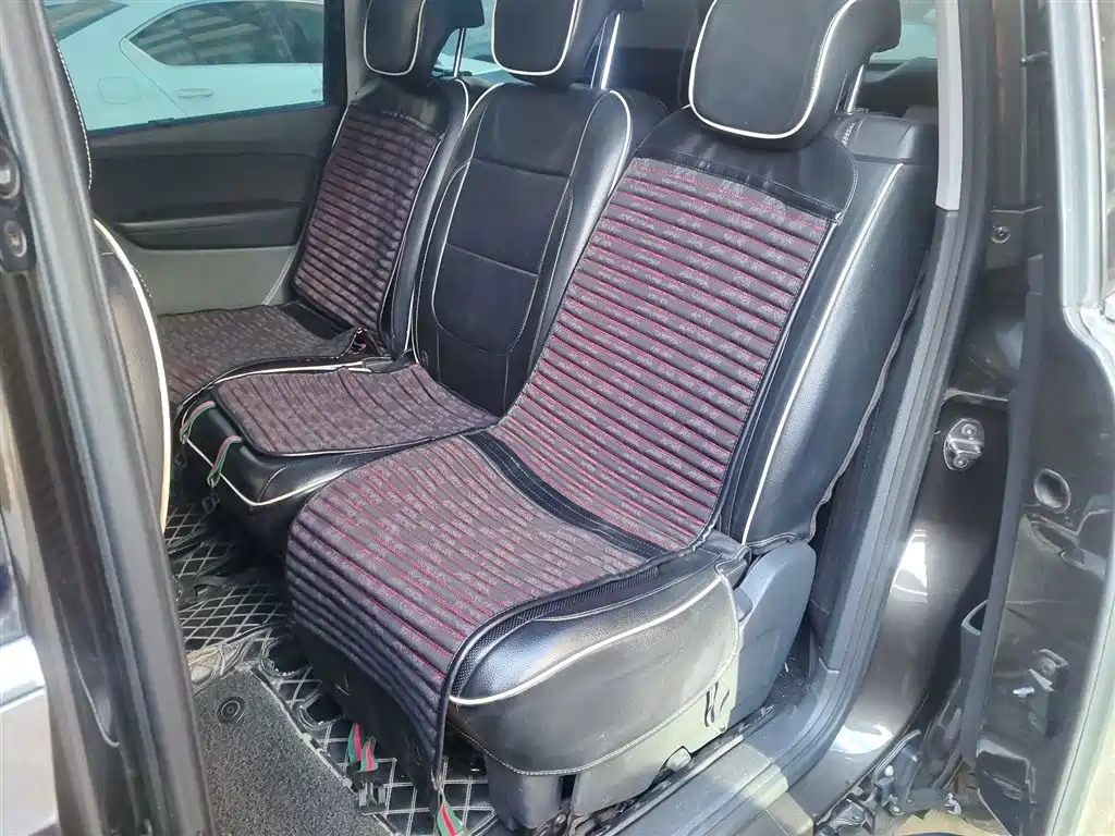 Volkswagen Sharan 2018 380TSI Comfort 7-Seater фото 15