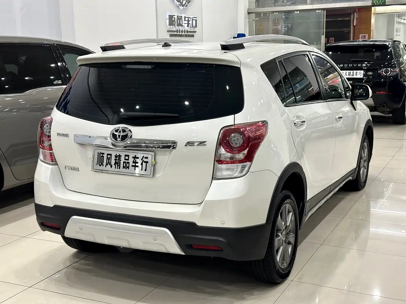 Toyota E'Z 2015 180E CVT Crossover Edition фото 29