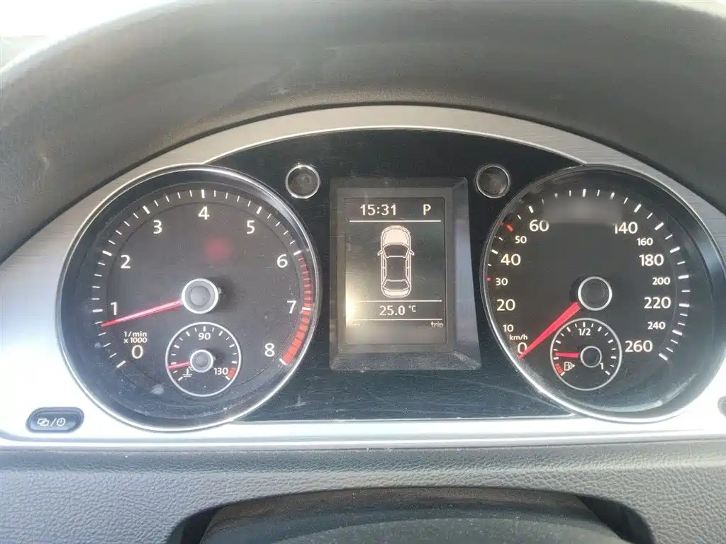 Volkswagen Magotan 2016 1.8TSI Smart Leading фото 4