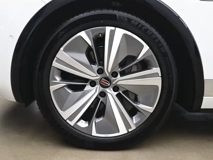 Hongqi E-HS9 2022 660km Qi Chang Edition (6-seater) фото 28