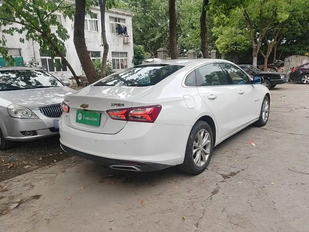 Фото 7 - Chevrolet Malibu XL