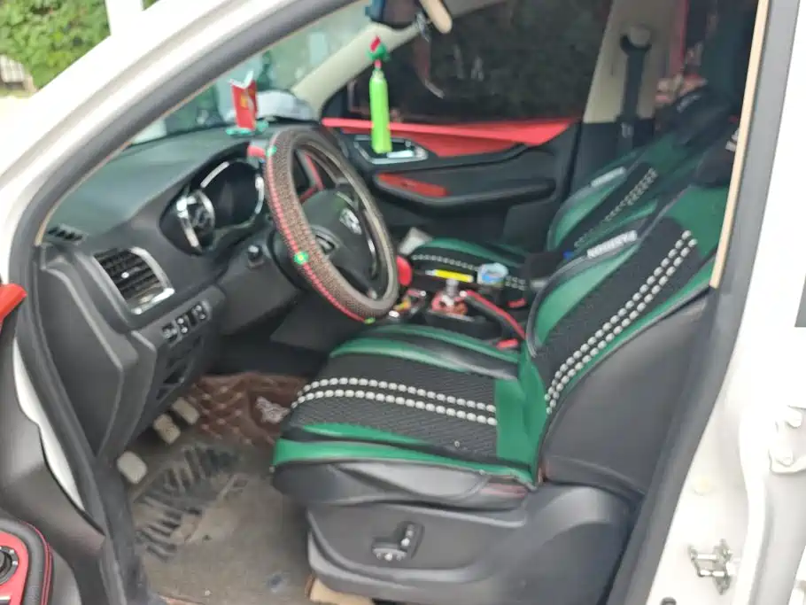 Baojun 560 2015 2015 1.8L Manual Luxury