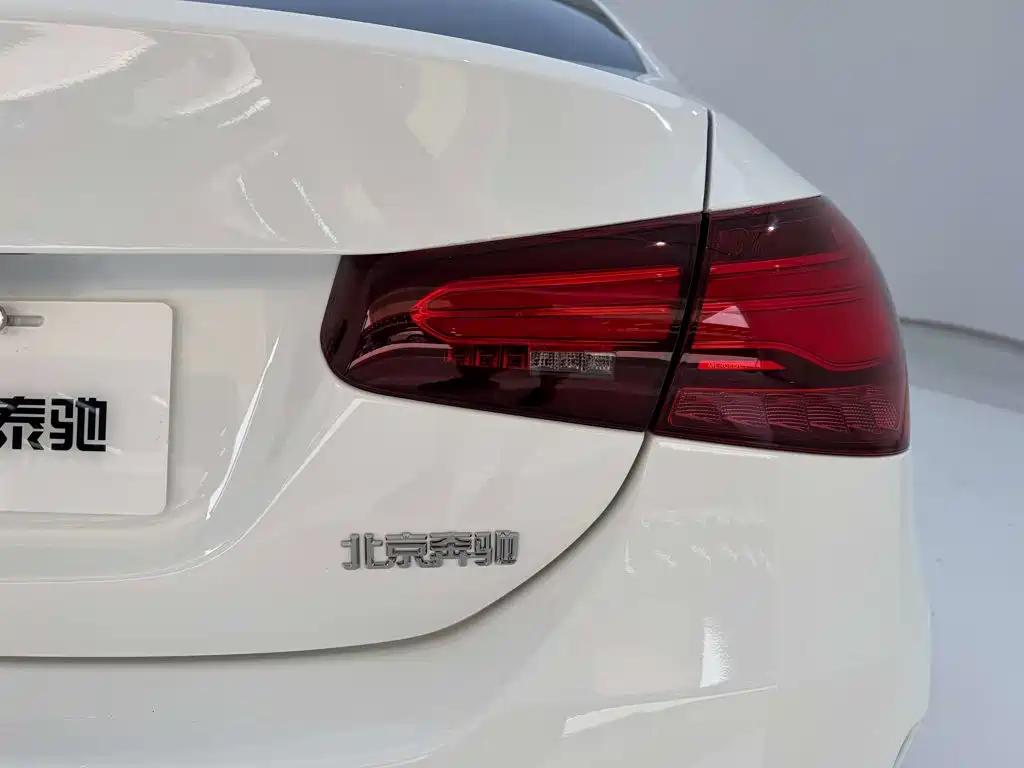 Mercedes-Benz A-Class 2026 2025 A 200 L Fashion Edition