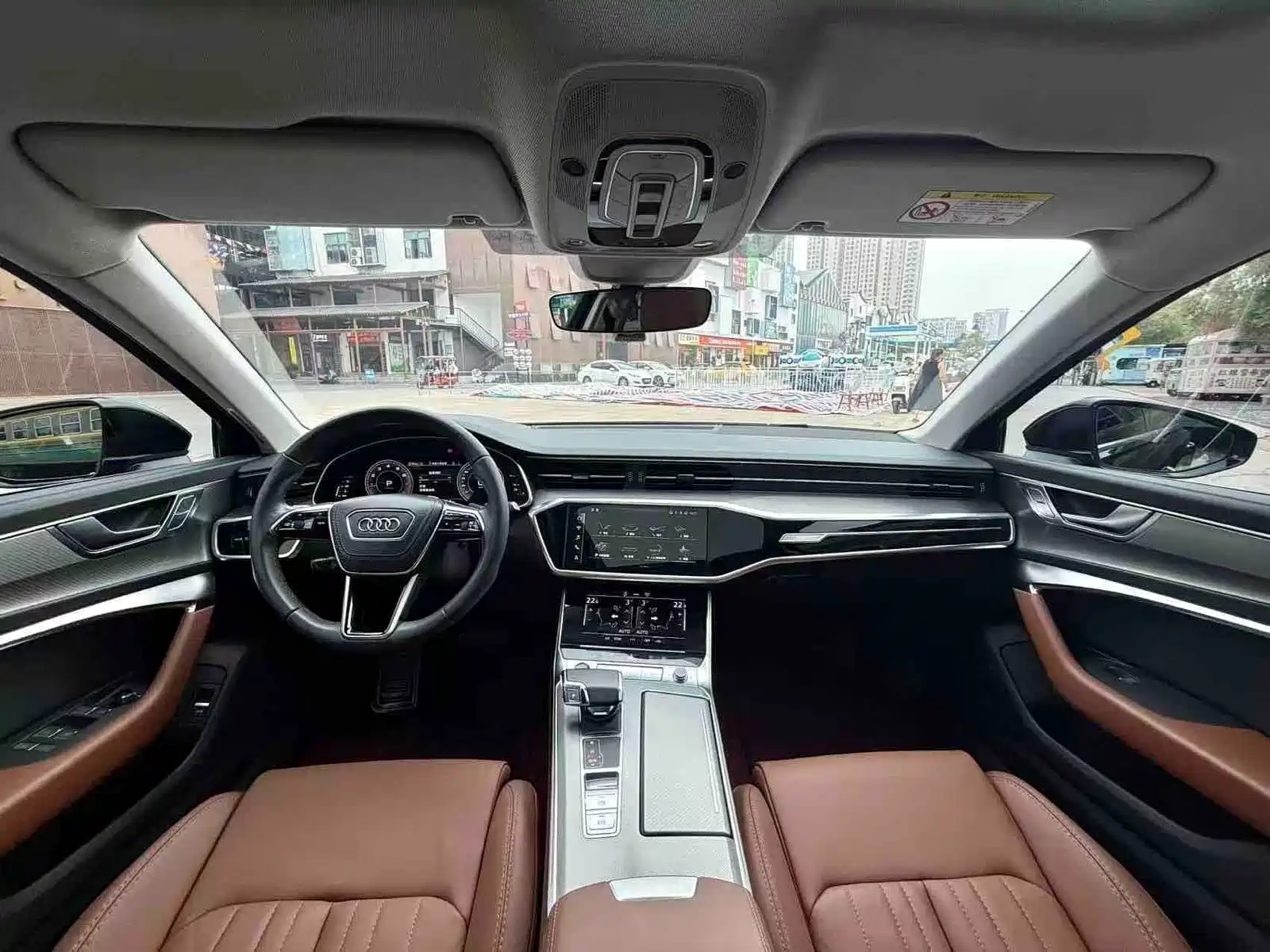 Фото 6 - Audi A6L