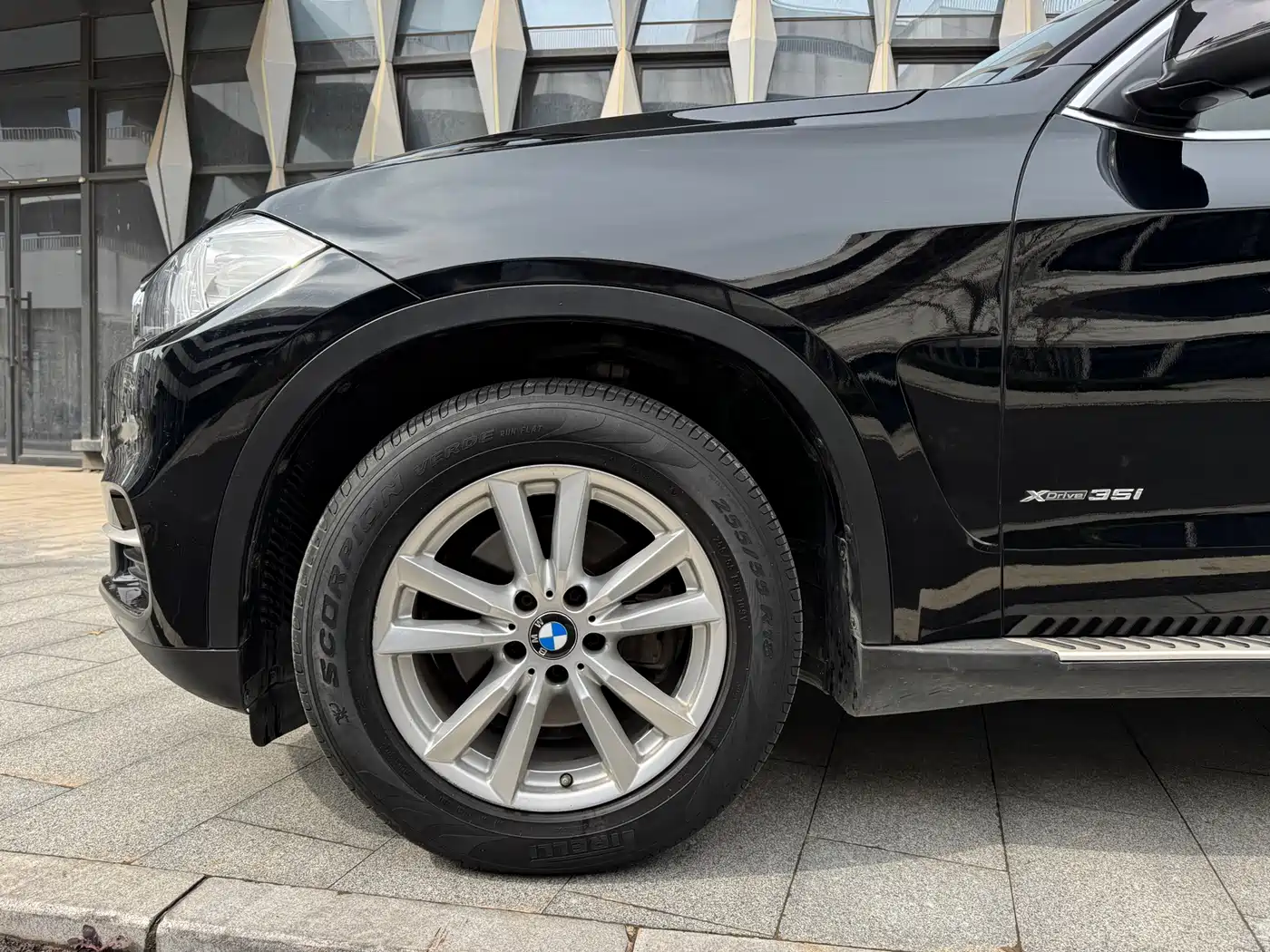 BMW X5 (Import) 2017 xDrive35i Leading Edition фото 4