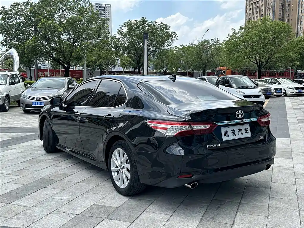 Toyota Camry 2021 2.0G Luxury Edition фото 7