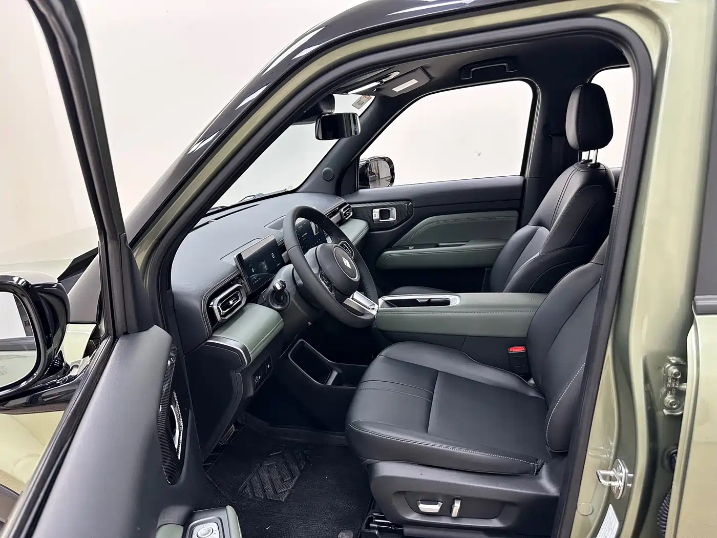 Baojun Yueye Plus 2024 2025 Model Premium 5-Seat