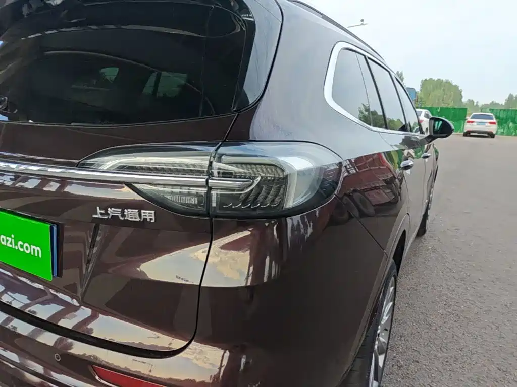 Фото 8 - Buick Envision Plus