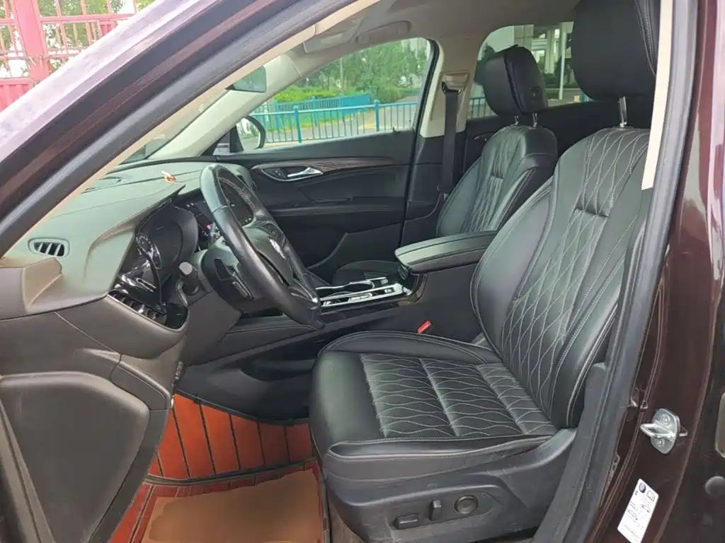 Фото 15 - Buick Envision Plus