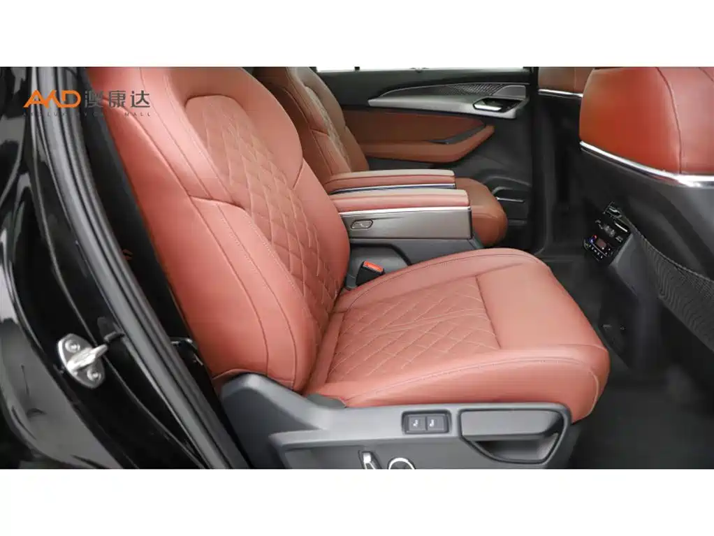 Audi Q6 2024 45 TFSI quattro Black Warrior Edition 6-seater фото 8