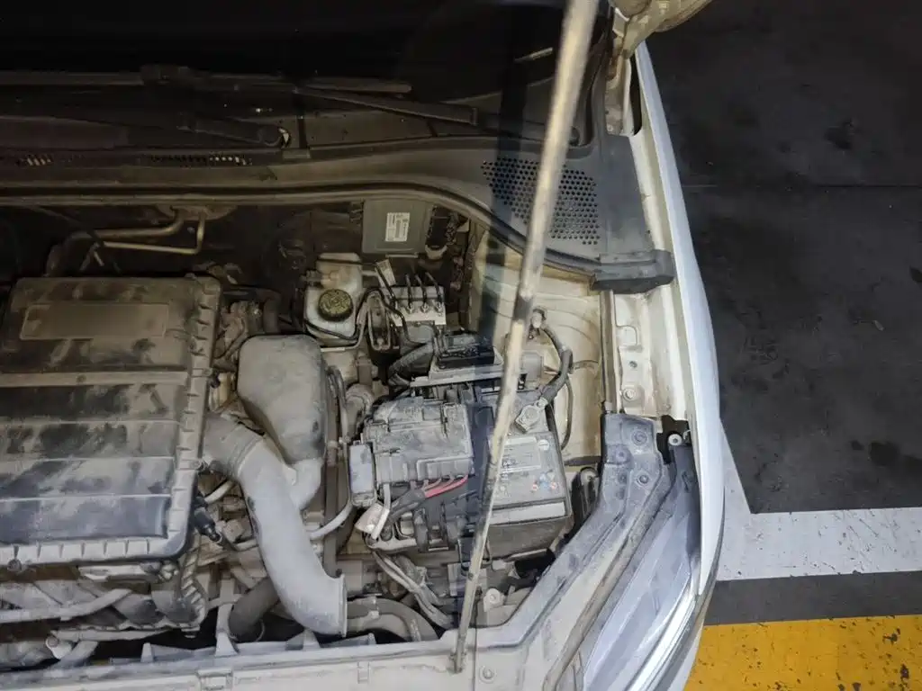 Volkswagen Santana 2016 1.6L Automatic Comfort Edition фото 22