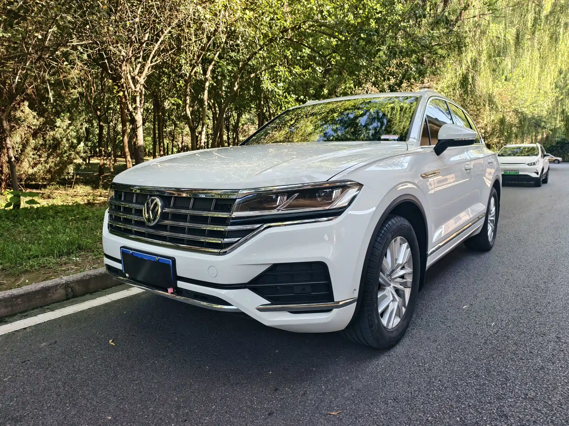 Фото 1 - Volkswagen Touareg